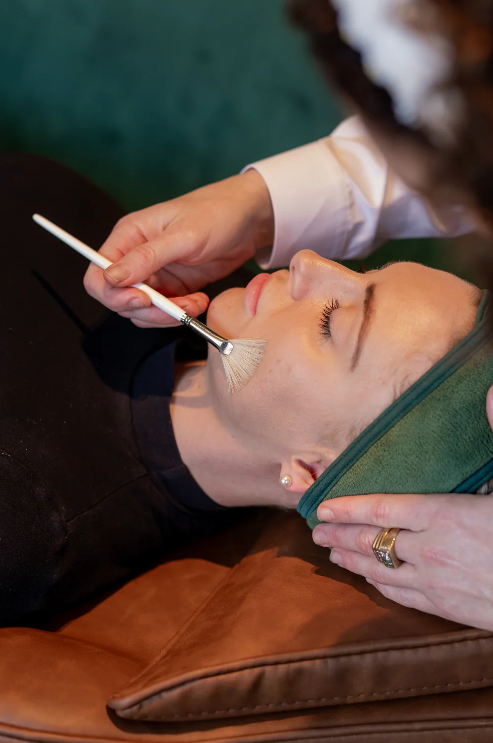 Advanced Anti-Ageing Facial - Image 3